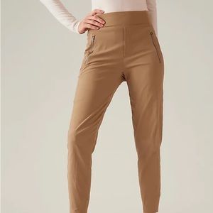 Athleta Trekkie North Jogger Big Sur Brown size 2